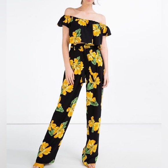 Zara Pants & Jumpsuits Zara Two Piece Floral Set Poshmark
